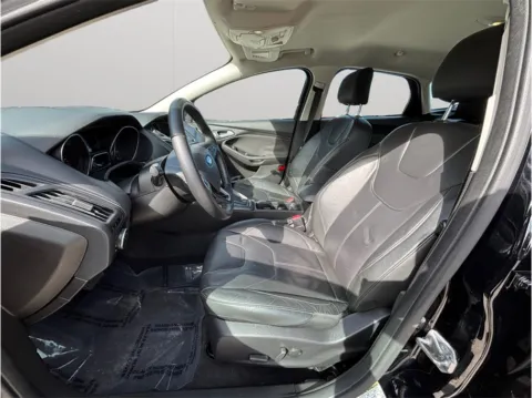 Photos of 2016 Ford Focus SE Hatchback 4D for sale in Jacksonville, FL at Merit Auto Group Atlantic