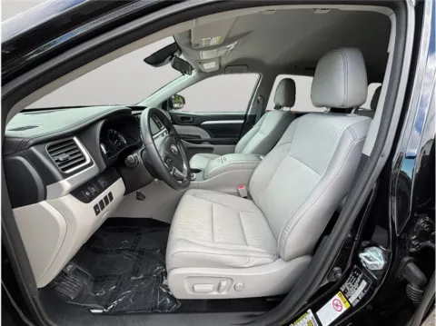 Photos of 2017 Toyota Highlander LE Sport Utility 4D for sale in Jacksonville, FL at Merit Auto Group Atlantic