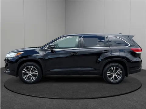 More photos of 2017 Toyota Highlander LE Sport Utility 4D at Merit Auto Group Atlantic, FL