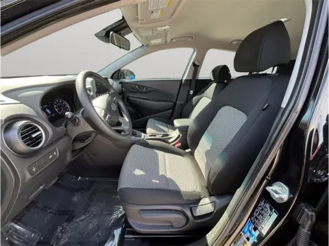 Photos of 2020 Hyundai Kona SE Sport Utility 4D for sale in Jacksonville, FL at Merit Auto Group Atlantic