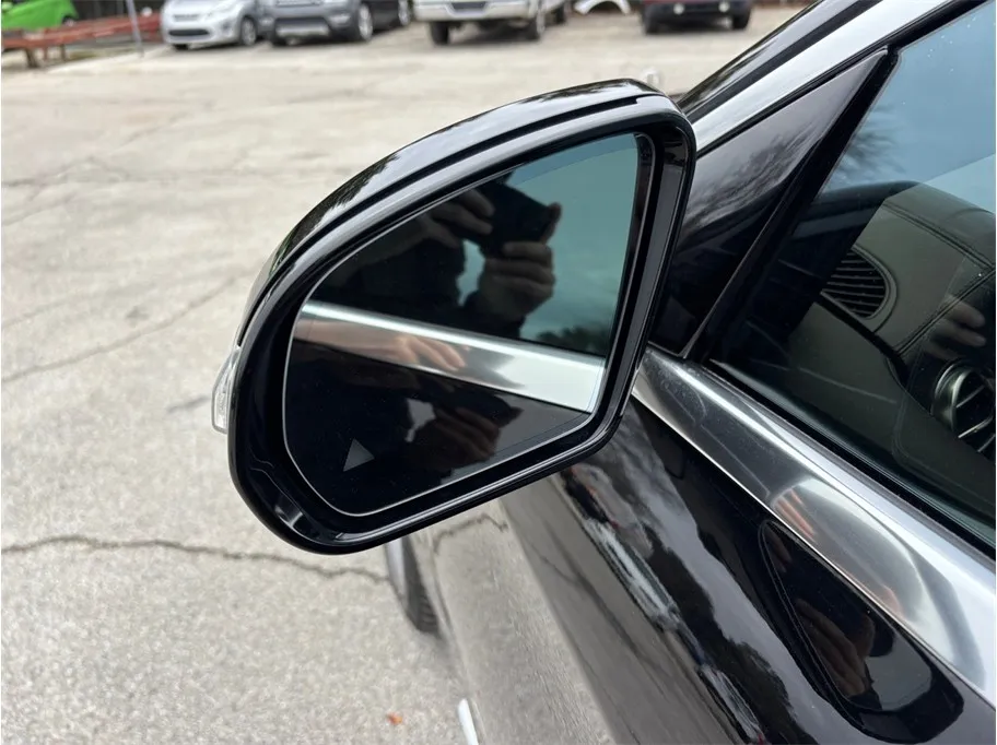 Mercedes-Benz S-Class photo 19