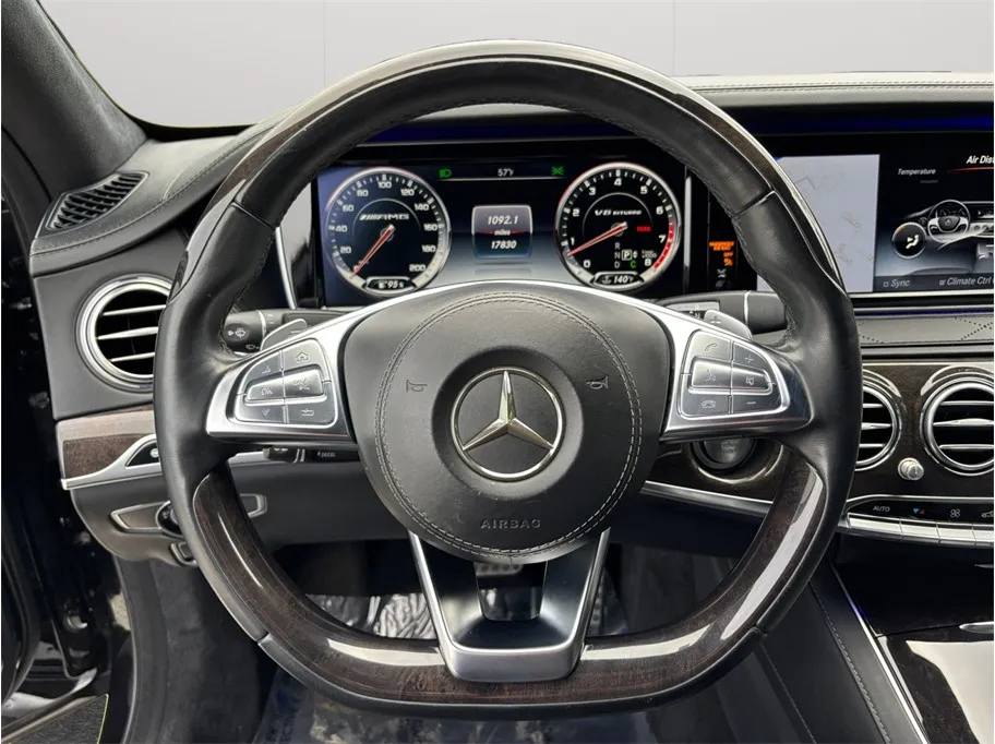 Mercedes-Benz S-Class photo 27