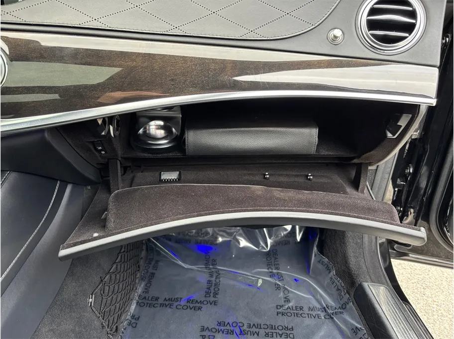 Mercedes-Benz S-Class photo 51