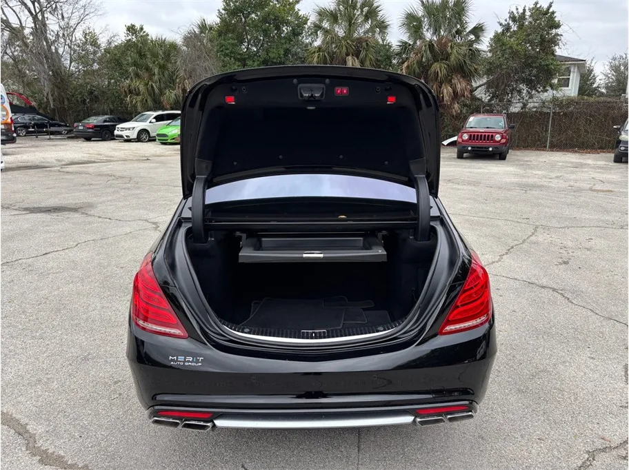 Mercedes-Benz S-Class photo 52