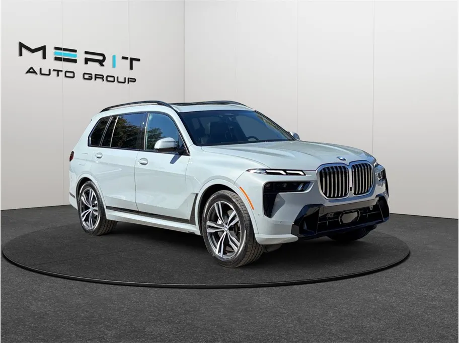 Gray 2024 BMW X7 xDrive40i Sport Utility 4D for sale in Jacksonville, FL