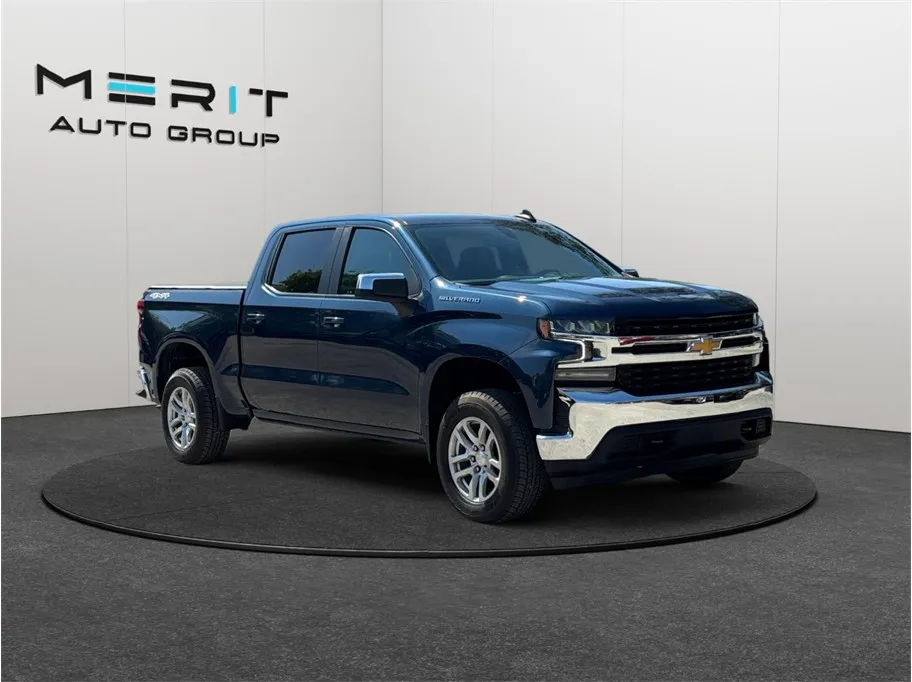 Blue 2021 Chevrolet Silverado 1500 Crew Cab LT Pickup 4D 5 3/4 ft for sale in Jacksonville, FL