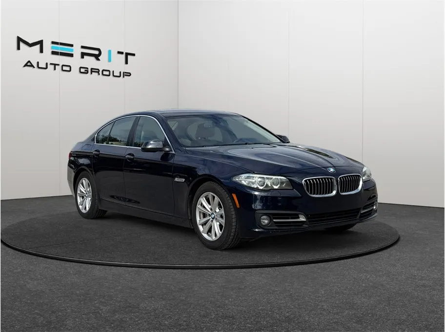 Blue 2016 BMW 5 Series 528i Sedan 4D for sale in Jacksonville, FL