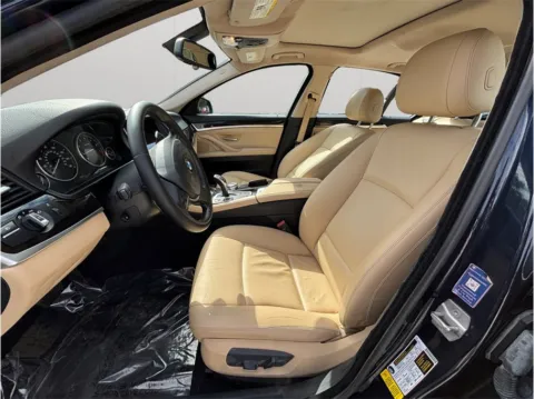 Photos of 2016 BMW 5 Series 528i Sedan 4D for sale in Jacksonville, FL at Merit Auto Group Atlantic