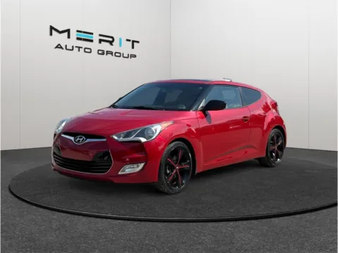 More photos of 2016 Hyundai Veloster Coupe 3D at Merit Auto Group Atlantic, FL