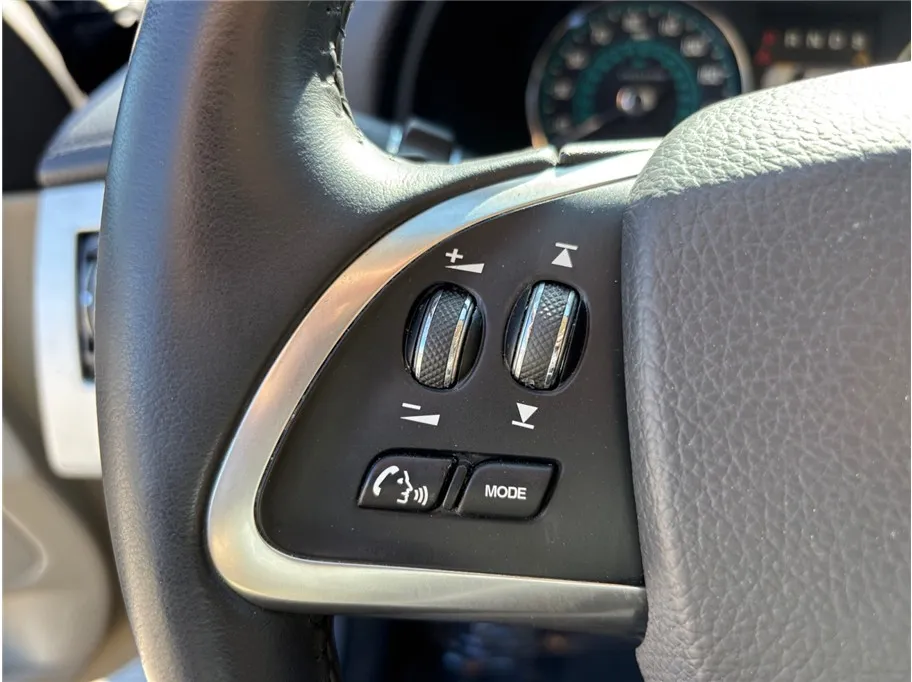 2015 Jaguar XF Premium - Photo 27
