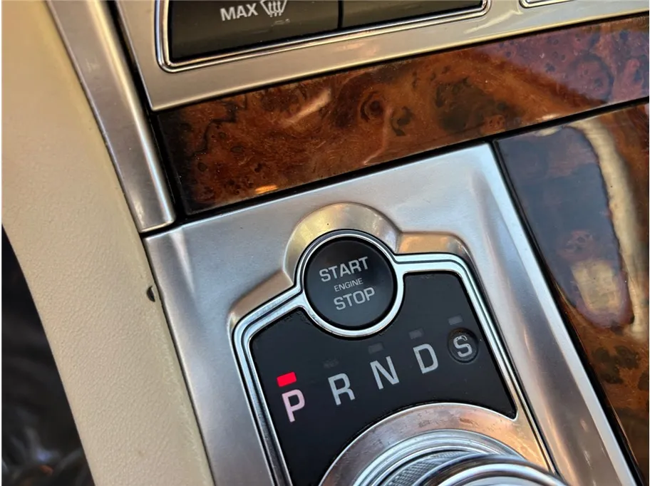 2015 Jaguar XF Premium - Photo 29
