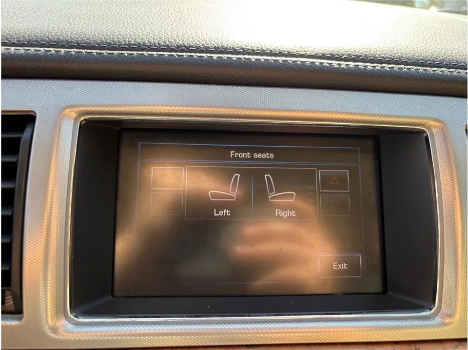 2015 Jaguar XF Premium - Photo 34