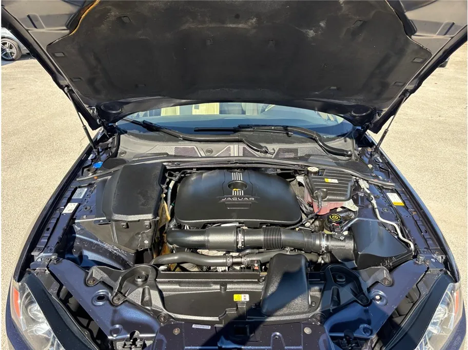 2015 Jaguar XF Premium - Photo 50