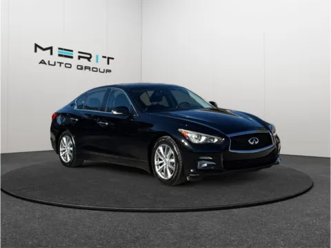 Black 2015 Infiniti Q50 3.7 Premium Sedan 4D for sale in Jacksonville, FL