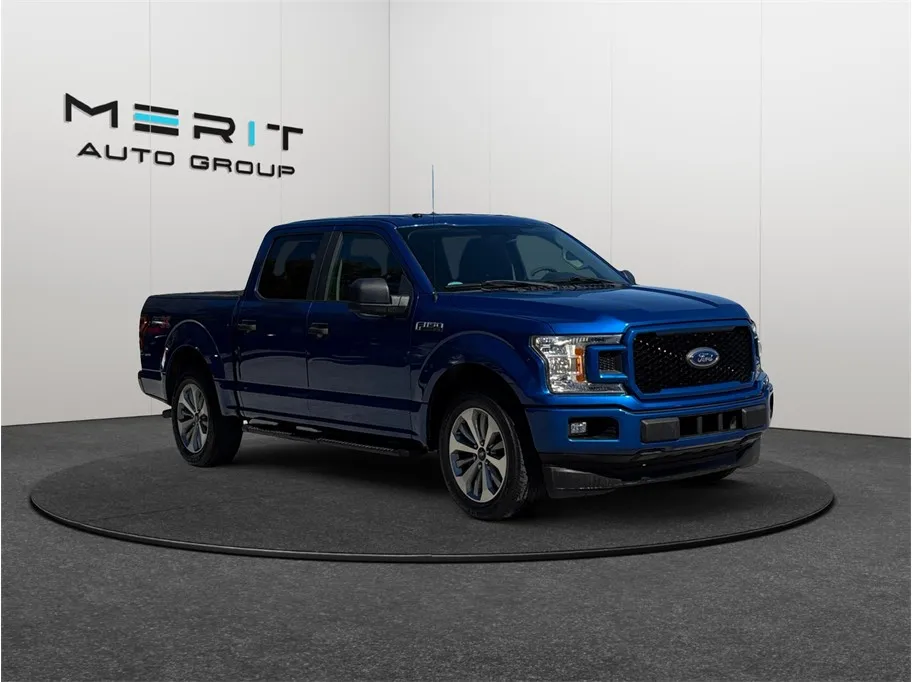 Blue 2018 Ford F-150 SuperCrew Cab XL Pickup 4D 5 1/2 ft for sale in Jacksonville, FL