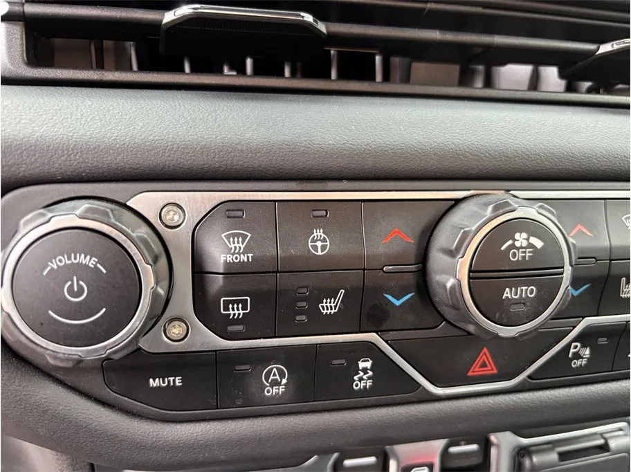 2024 Jeep Wrangler 4-Door Rubicon X - Photo 35