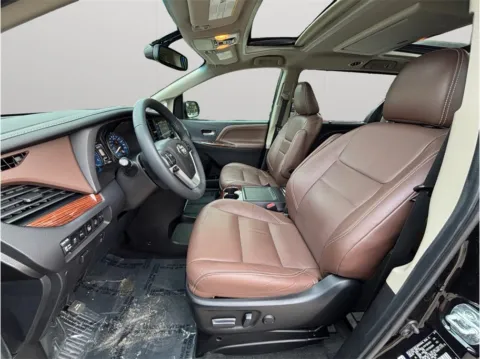 Photos of 2017 Toyota Sienna Limited Premium Minivan 4D for sale in Jacksonville, FL at Merit Auto Group Atlantic