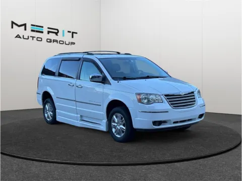 White 2010 Chrysler Town & Country Limited Minivan 4D for sale in Jacksonville, FL