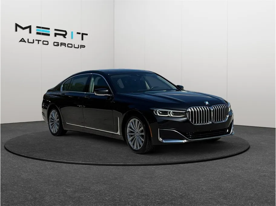 2022 BMW 7 Series 740i