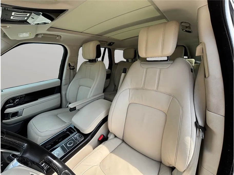 2018 Land Rover Range Rover Supercharged - Photo 18