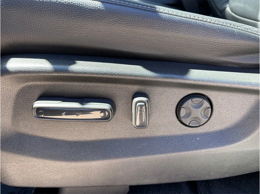 2023 Honda Odyssey Touring - Photo 18