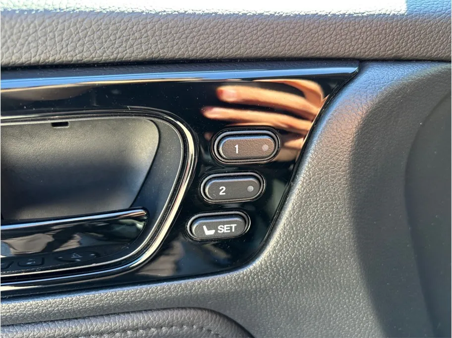 2023 Honda Odyssey Touring - Photo 21