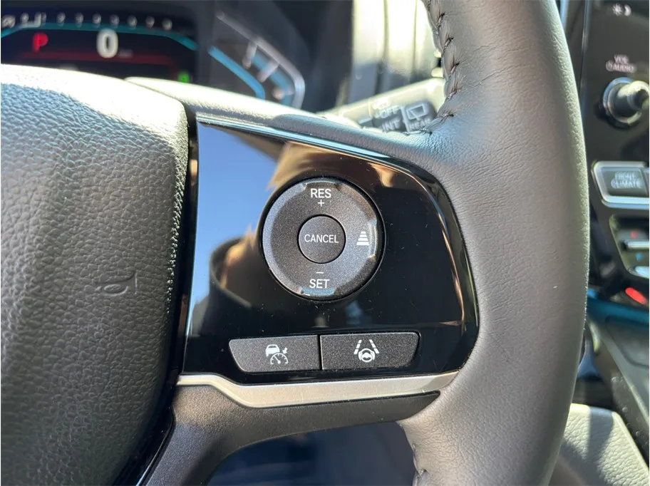 2023 Honda Odyssey Touring - Photo 25