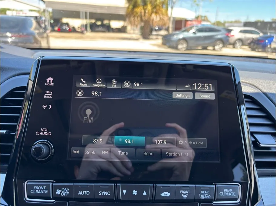 2023 Honda Odyssey Touring - Photo 27