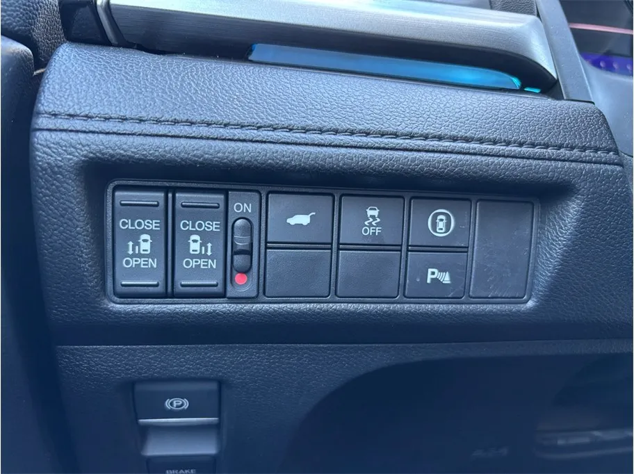 2023 Honda Odyssey Touring - Photo 32