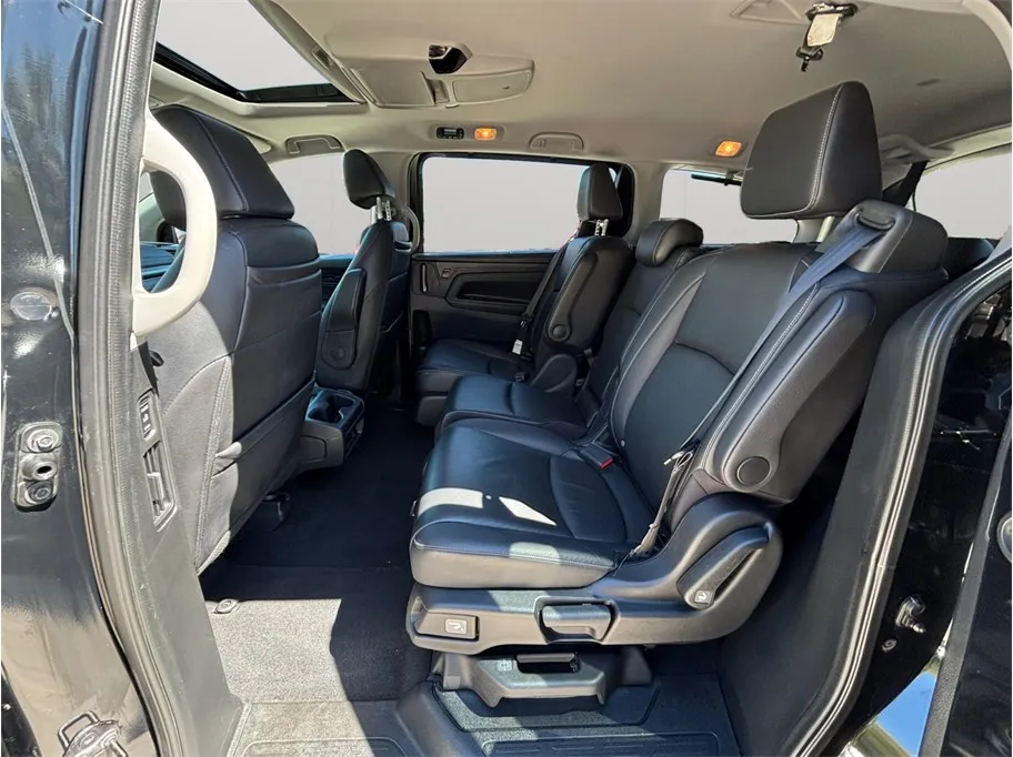 2023 Honda Odyssey Touring - Photo 37