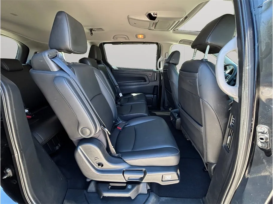 2023 Honda Odyssey Touring - Photo 42