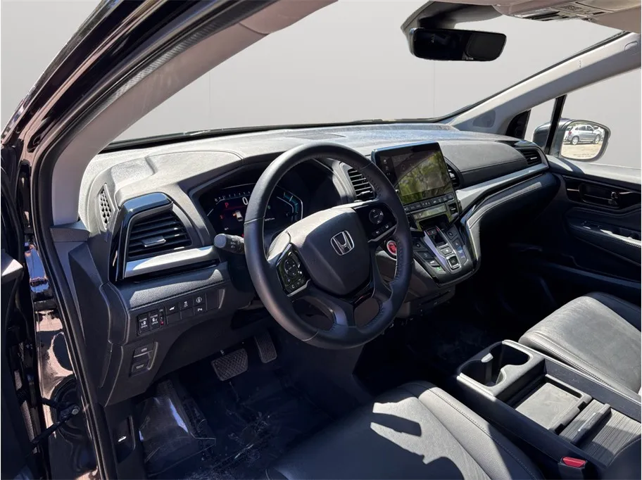 2023 Honda Odyssey Touring - Photo 6
