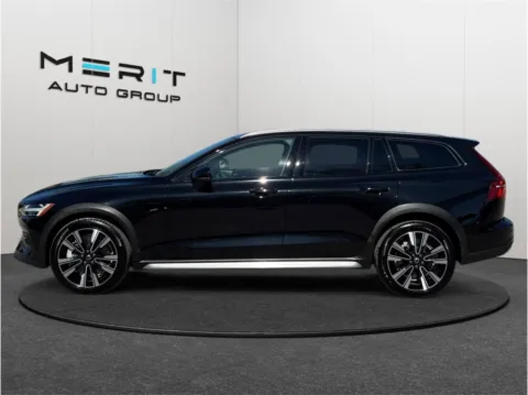 More photos of 2024 Volvo V60 B5 Ultimate Cross Country Wagon 4D at Merit Auto Group Atlantic, FL