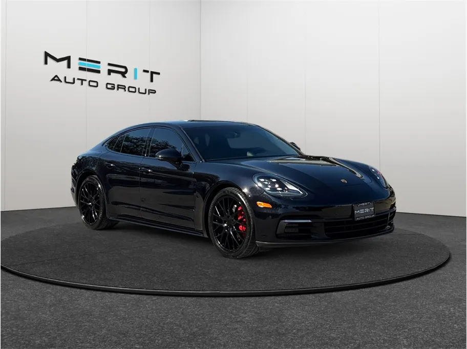 2018 Porsche Panamera 4S