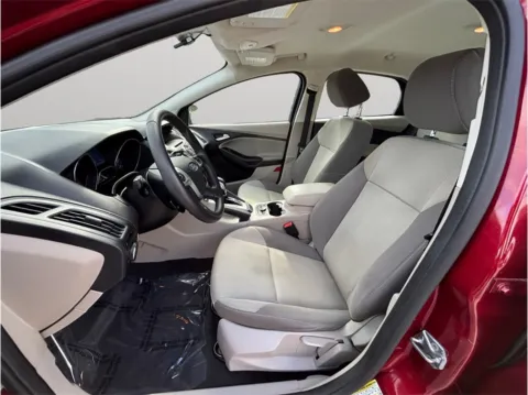 Photos of 2014 Ford Focus SE Hatchback 4D for sale in Jacksonville, FL at Merit Auto Group Atlantic