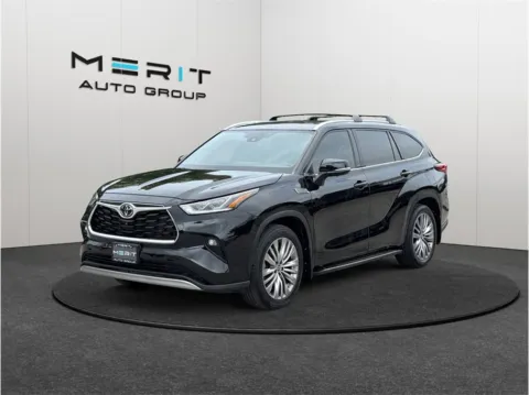More photos of 2023 Toyota Highlander Platinum Sport Utility 4D at Merit Auto Group Atlantic, FL