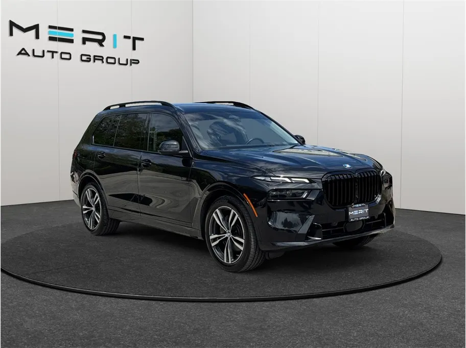 Black 2023 BMW X7 xDrive40i Sport Utility 4D for sale in Jacksonville, FL