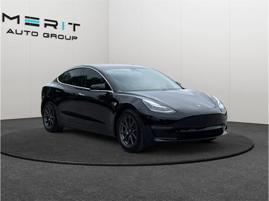 Black 2018 Tesla Model 3 Mid Range Sedan 4D for sale in Jacksonville, FL