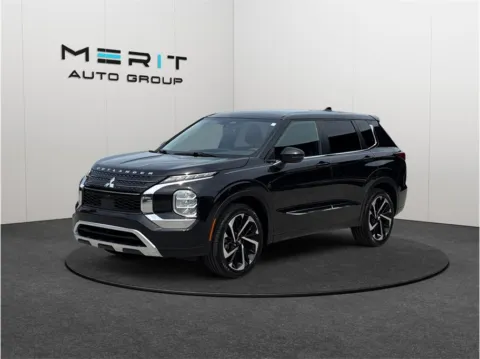More photos of 2022 Mitsubishi Outlander ES Sport Utility 4D at Merit Auto Group Atlantic, FL