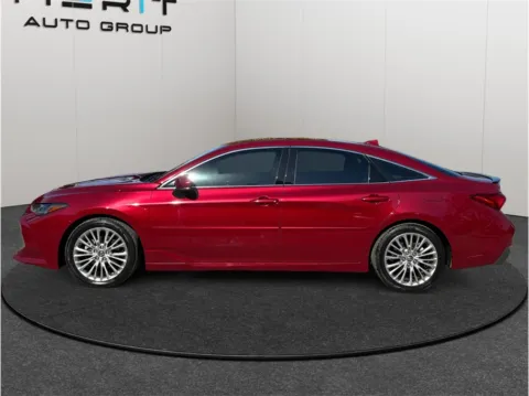 More photos of 2019 Toyota Avalon Limited Sedan 4D at Merit Auto Group Atlantic, FL
