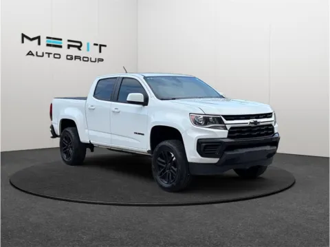 White 2022 Chevrolet Colorado Crew Cab Work Truck Pickup 4D 5 ft for sale in Jacksonville, FL