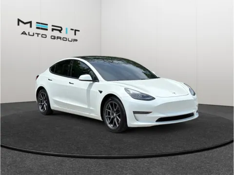 White 2021 Tesla Model 3 Standard Range Plus Sedan 4D for sale in Jacksonville, FL