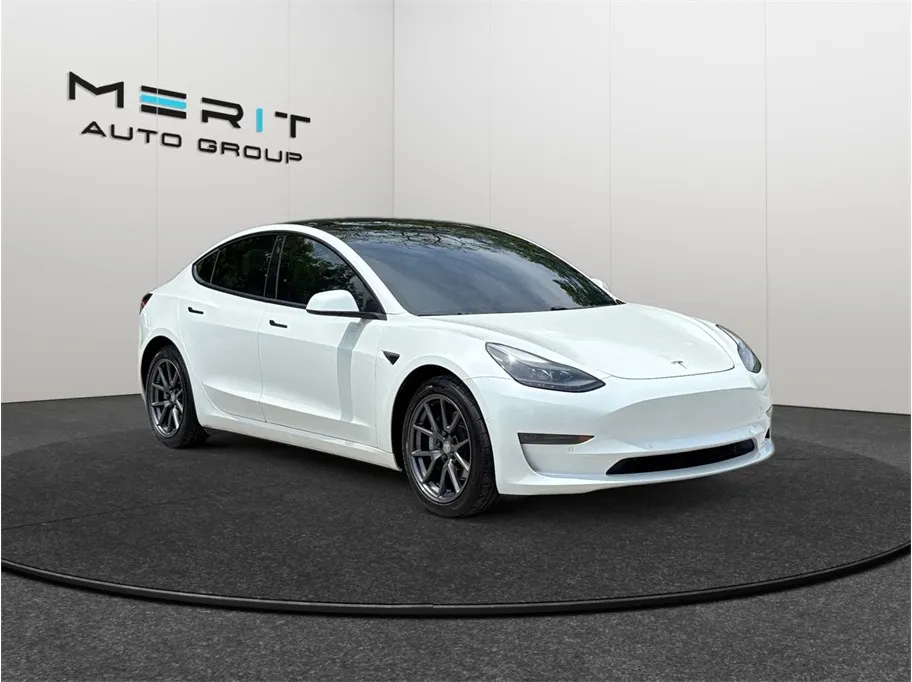 White 2021 Tesla Model 3 Standard Range Plus Sedan 4D for sale in Jacksonville, FL