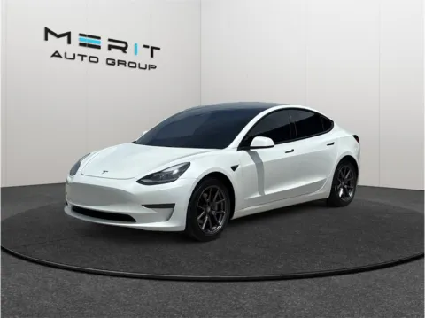 More photos of 2021 Tesla Model 3 Standard Range Plus Sedan 4D at Merit Auto Group Atlantic, FL