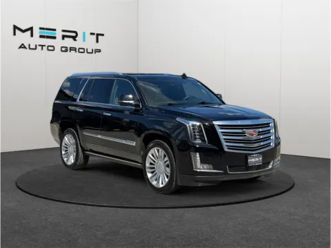 Black 2020 Cadillac Escalade Platinum Sport Utility 4D for sale in Jacksonville, FL