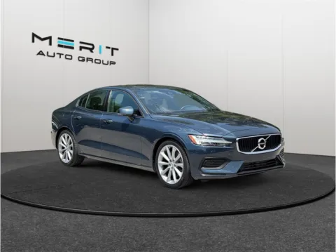 Blue 2019 Volvo S60 T6 Momentum Sedan 4D for sale in Jacksonville, FL