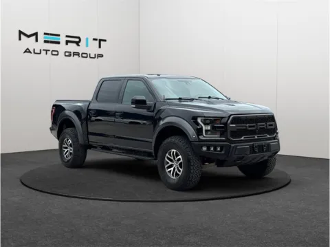 Black 2018 Ford F-150 SuperCrew Cab Raptor Pickup 4D 5 1/2 ft for sale in Jacksonville, FL