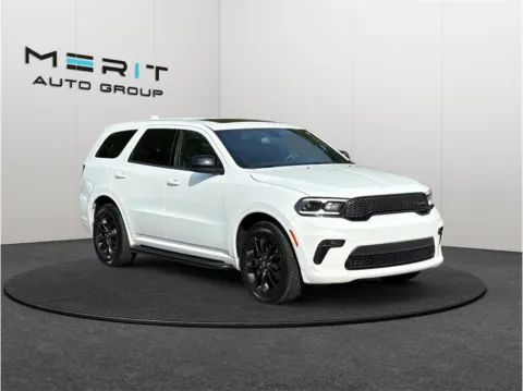 White 2022 Dodge Durango SXT Sport Utility 4D for sale in Jacksonville, FL