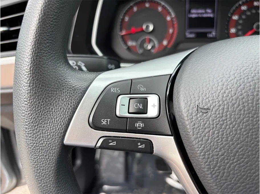 Volkswagen Jetta photo 18
