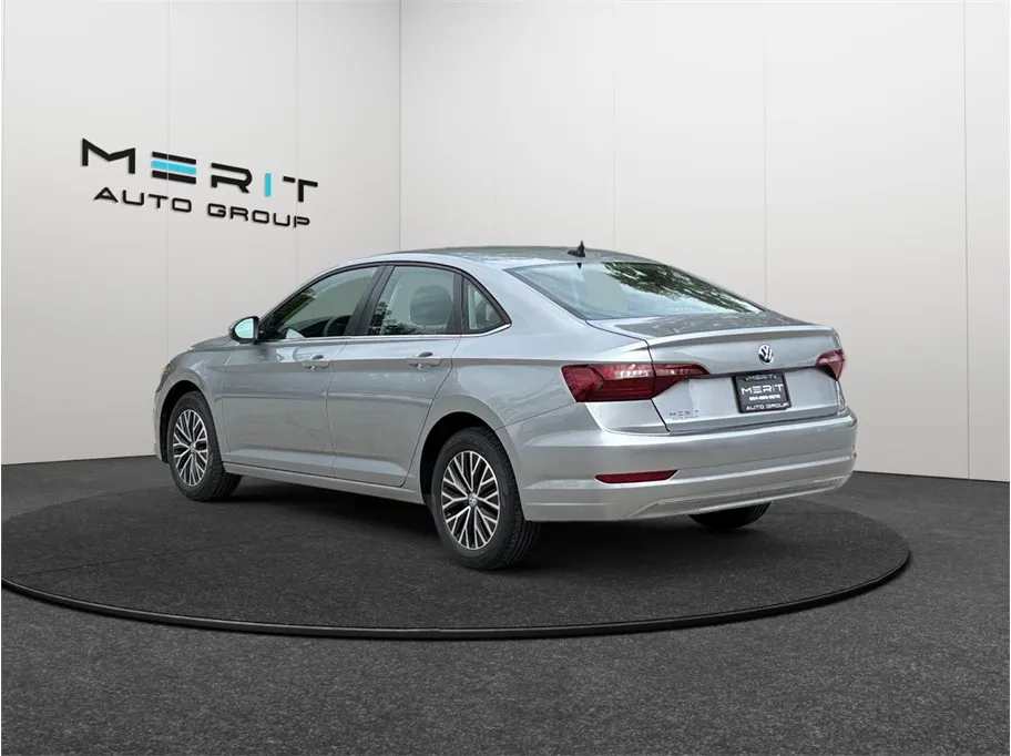 Volkswagen Jetta photo 7